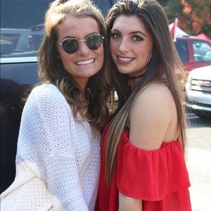 Meet your Posher, Vivian